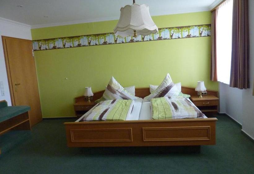 בית מלון כפרי Gasthaus Zum Schwanen