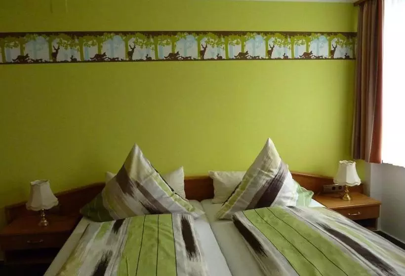 Hotelli Gasthaus Zum Schwanen