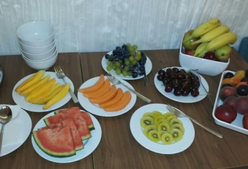 בית מלון כפרי Henry