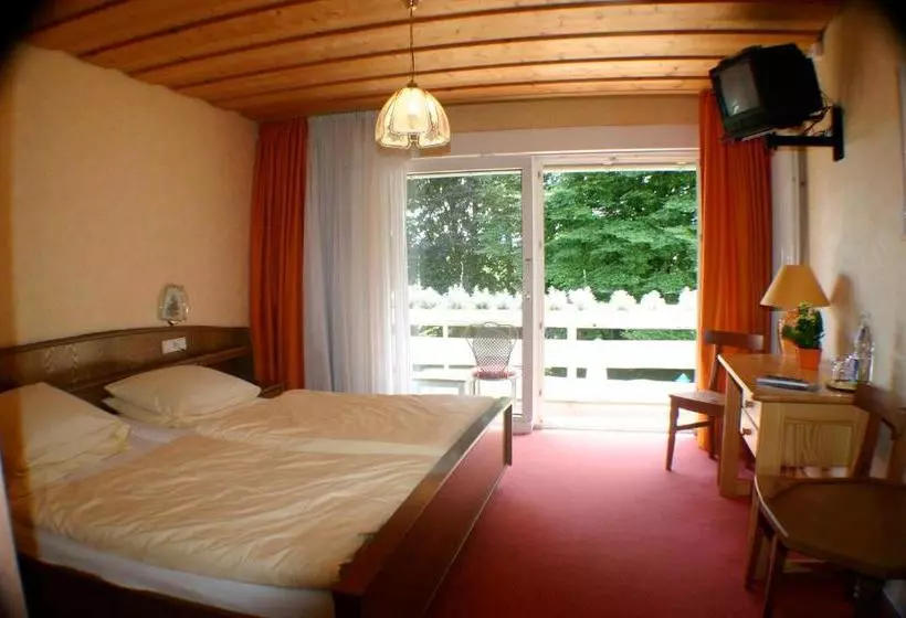 Hotelli La Provence Garni