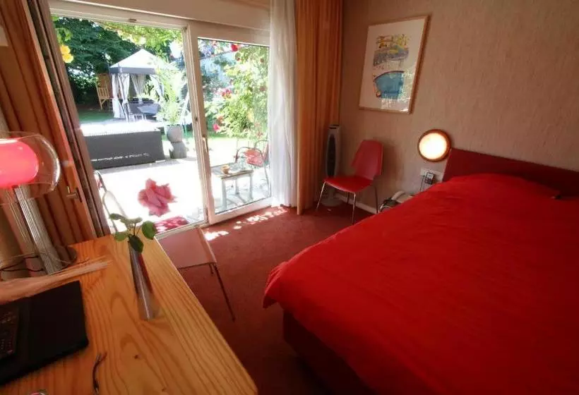 Hotelli La Provence Garni