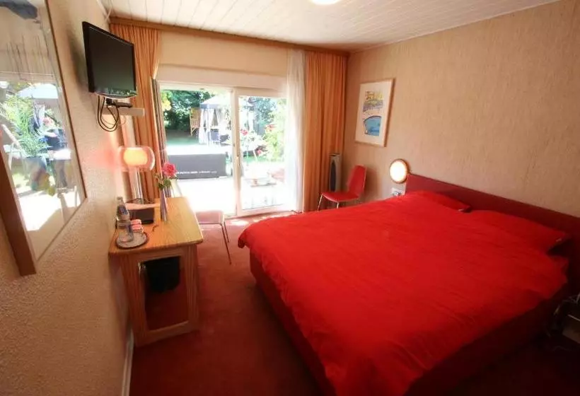 Hotelli La Provence Garni