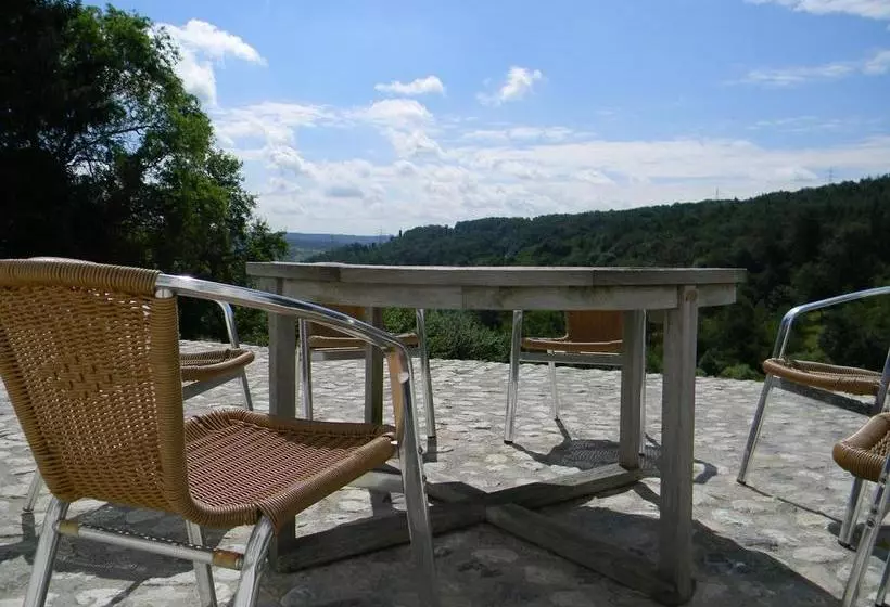 Hotelli Landgut Burg Gmbh