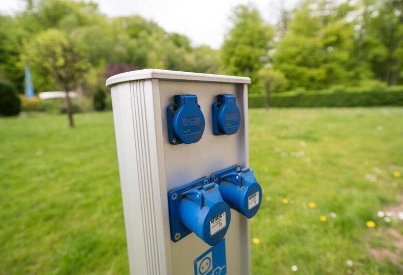 فندق Pension Am Brunnen