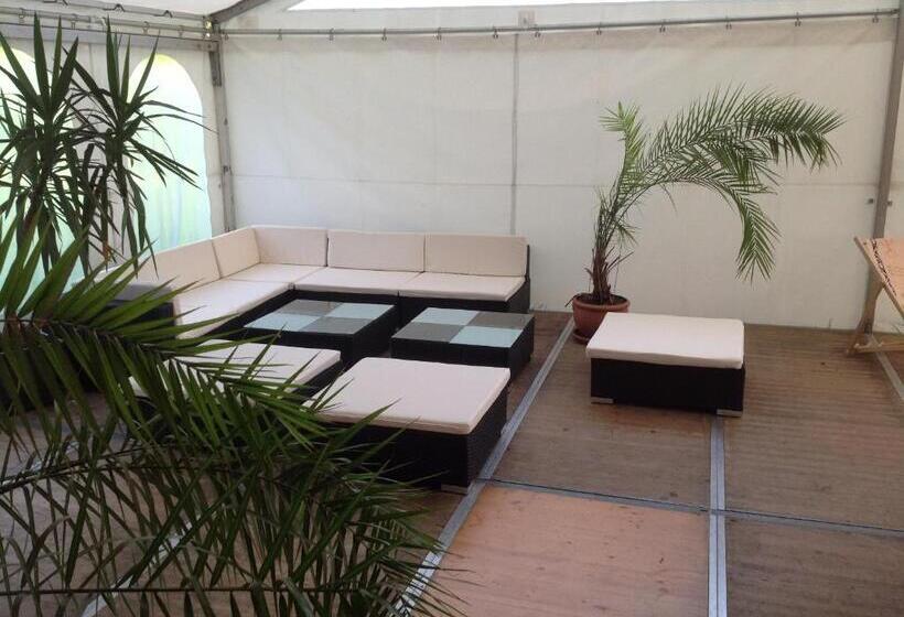 فندق Pension Am Brunnen