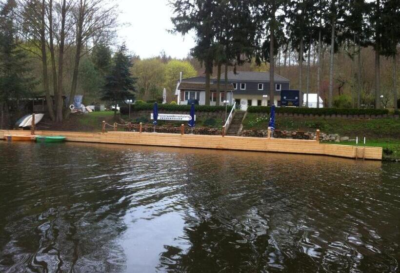 فندق Pension Am Brunnen