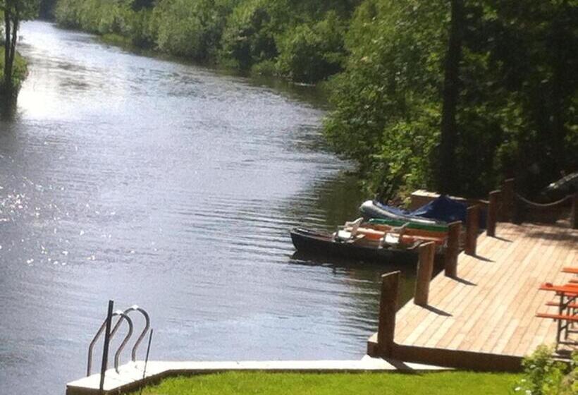 فندق Pension Am Brunnen