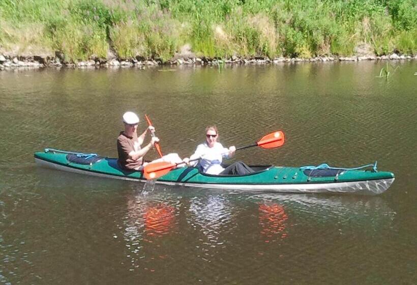 فندق Pension Am Brunnen