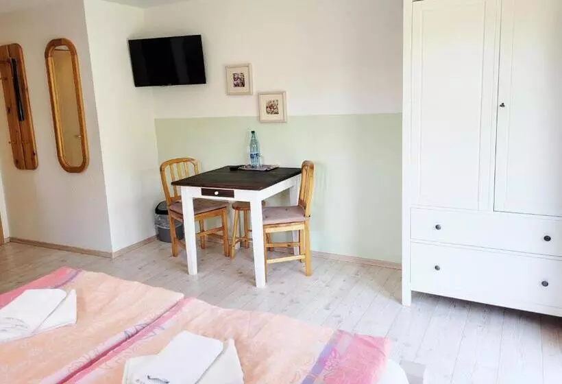 Hotelli Pension Landhaus Teichgraf