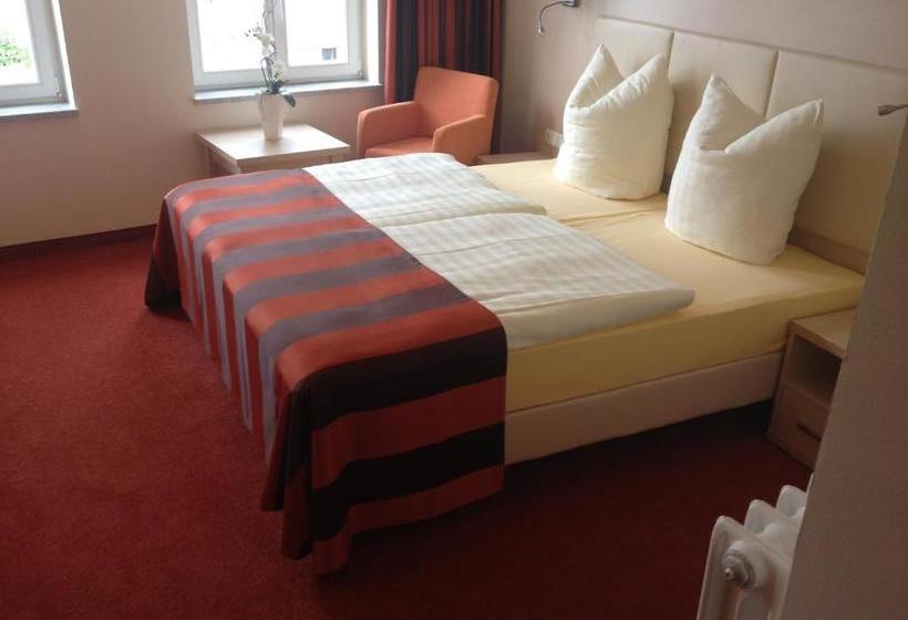 ホテル Pension Ratskeller