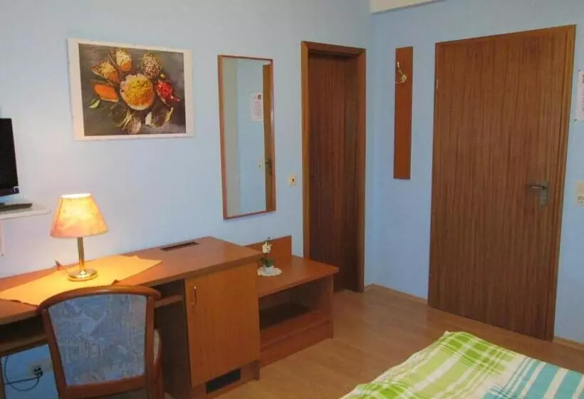 Hotelli Pension Weinhaus Unger