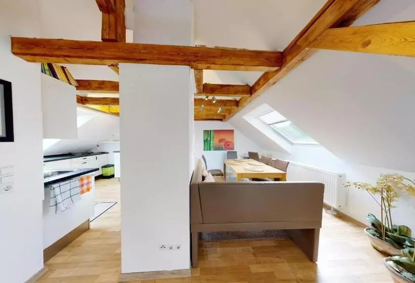 Hotelli Pension Weinsberger Tal