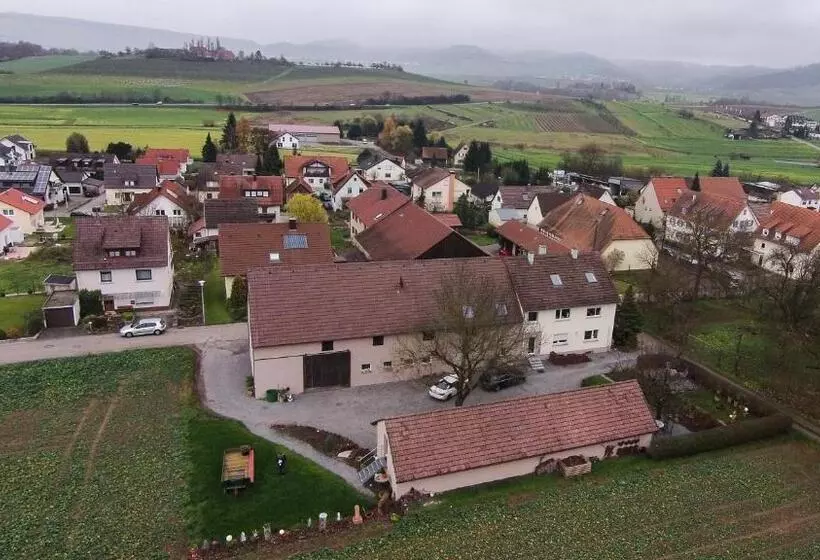 Hotelli Pension Weinsberger Tal