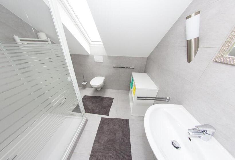 Hotel Pension Weinsberger Tal