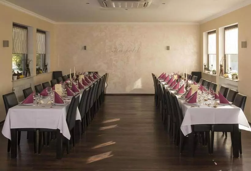 Hotelli Restaurant Häsfeld