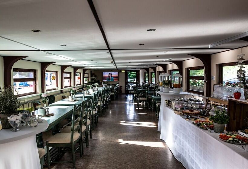 هتل Schiffsherberge Pöppelmann