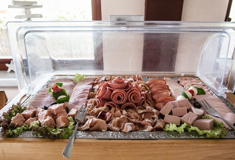 هتل Schiffsherberge Pöppelmann