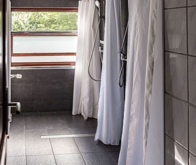 هتل Schiffsherberge Pöppelmann