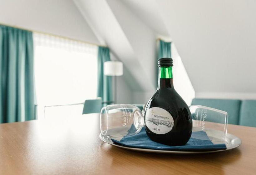 בית מלון כפרי Weingut Pastoriushaus   Artur Steinmann