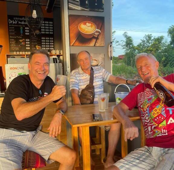 Bed and Breakfast Bkl Happy World