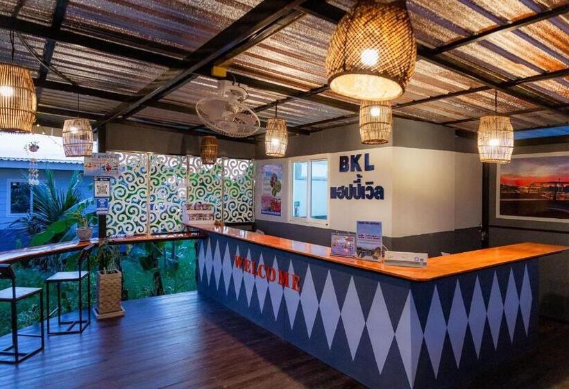 Bed and Breakfast Bkl Happy World