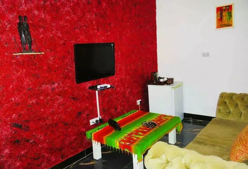 تختخواب و صبحانه Shamanice Lodge