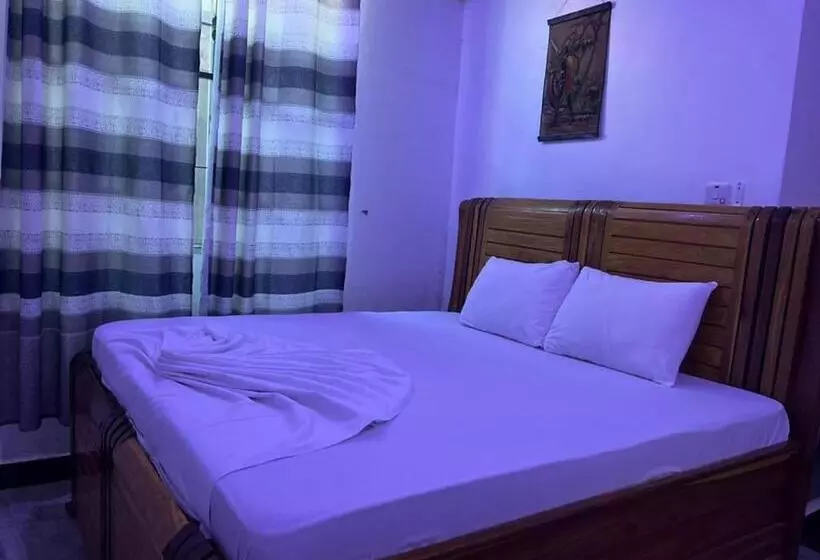 تختخواب و صبحانه Shamanice Lodge