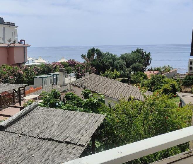 Отель Acciaroli