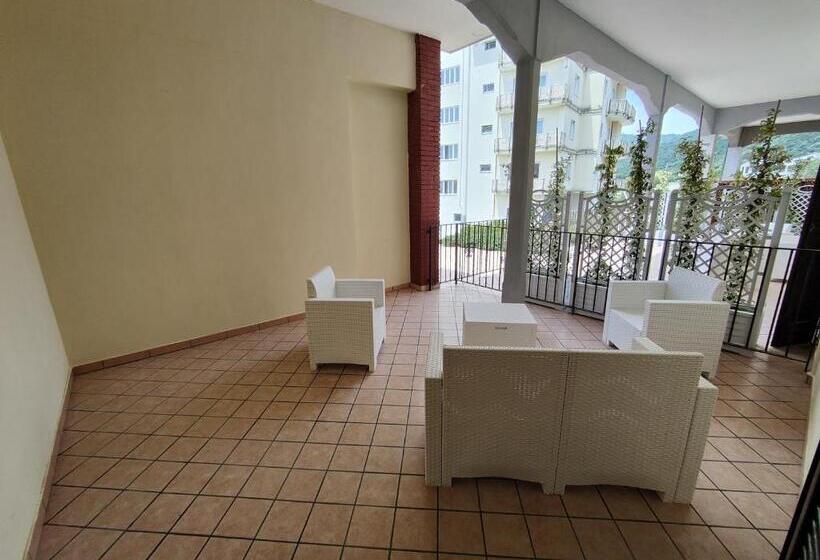 Отель Acciaroli