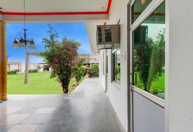 בית מלון כפרי O Shivatri Reshort