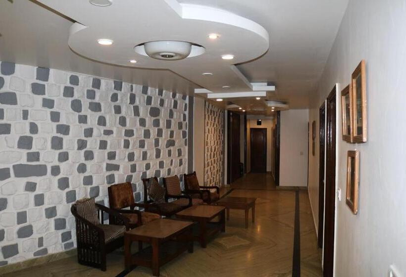 בית מלון כפרי The Abhinandan