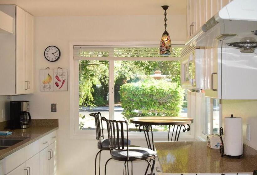 بنسيون Silicon Valley Palo Alto Stanford Prime Location