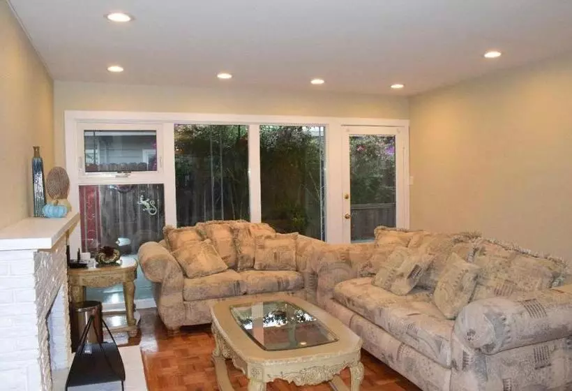 Majatalo Silicon Valley Palo Alto Stanford Prime Location