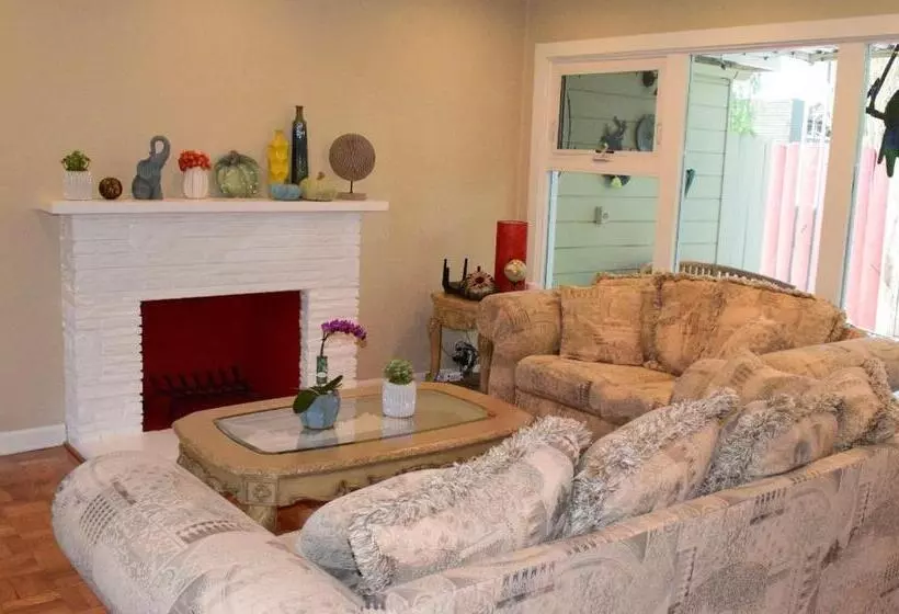 Majatalo Silicon Valley Palo Alto Stanford Prime Location