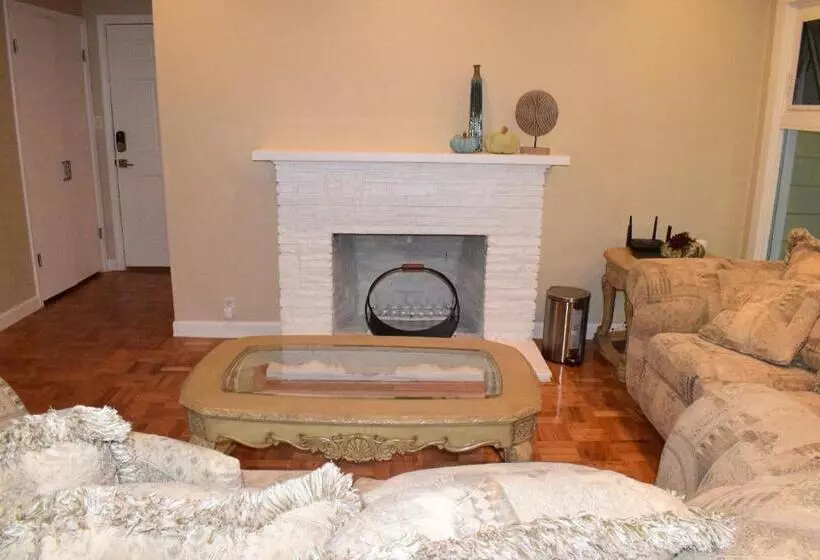 Majatalo Silicon Valley Palo Alto Stanford Prime Location