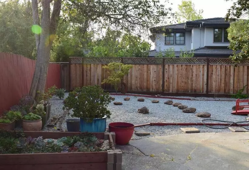 Majatalo Silicon Valley Palo Alto Stanford Prime Location