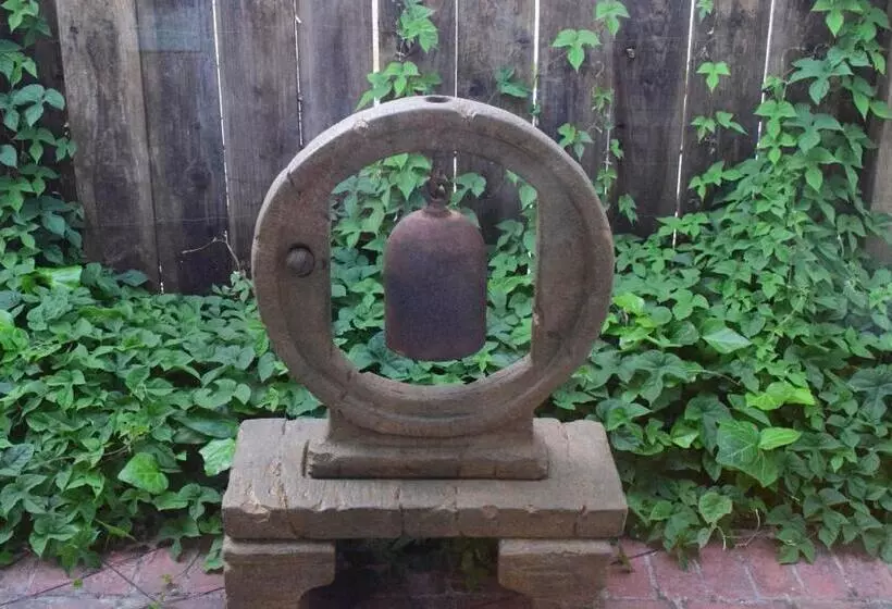 Majatalo Silicon Valley Palo Alto Stanford Prime Location