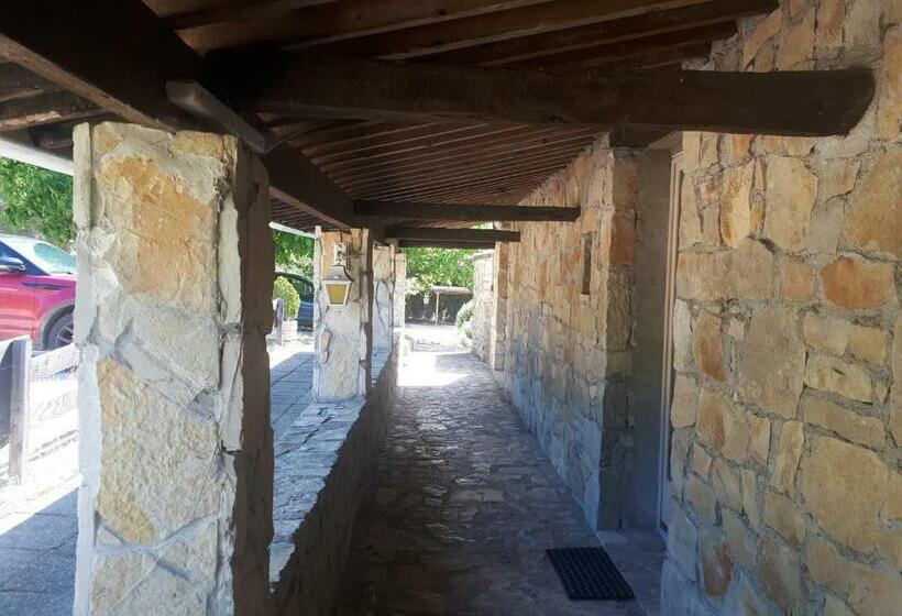 مبيت وإفطار Mas De La Berlusiere