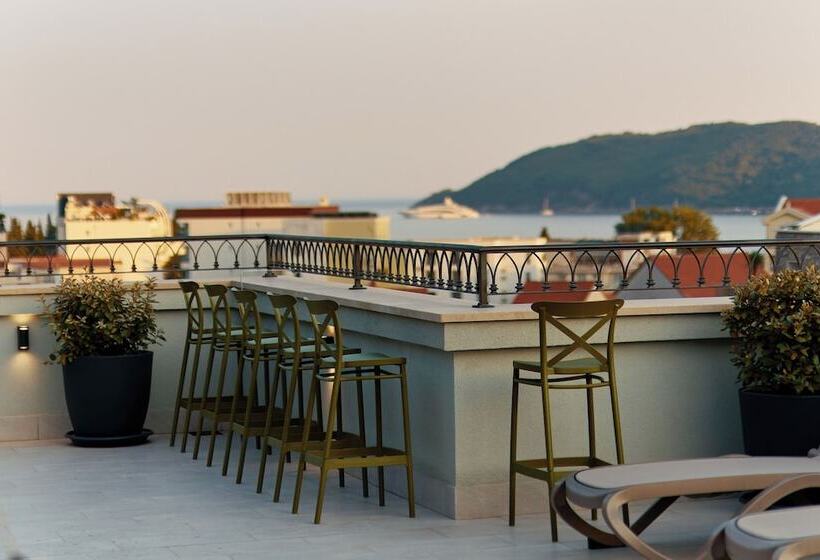 هتل Diplomat By Aycon