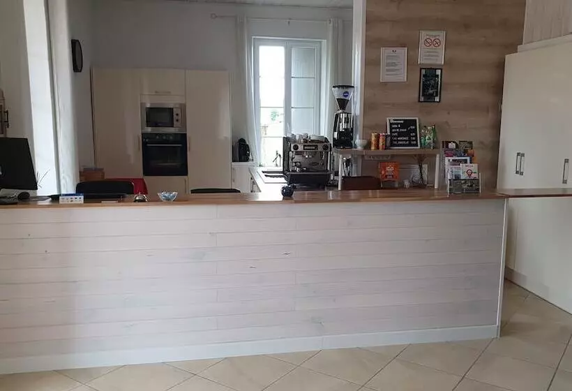 ベッドアンドブレックファースト Domaine De L Ourbise