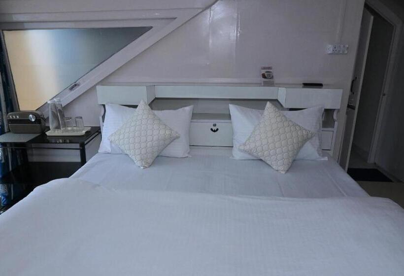 مبيت وإفطار Om Niwas Homestay