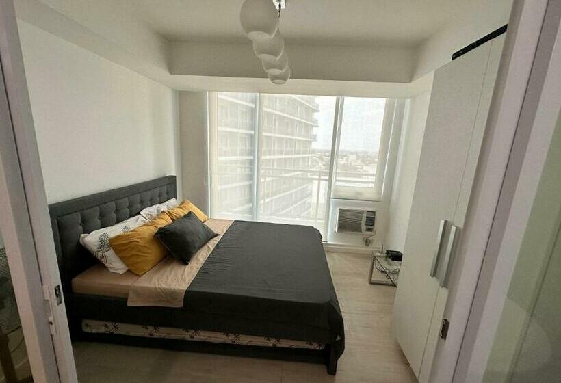 Azure Executive Room Beachview