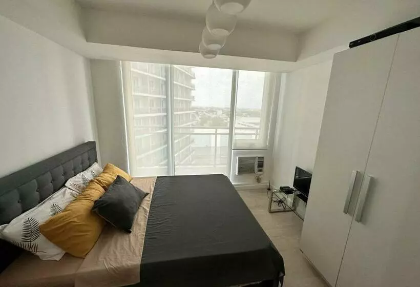 Azure Executive Room Beachview