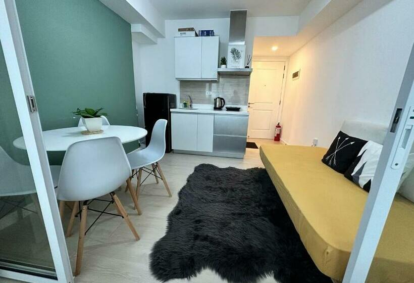 Azure Executive Room Beachview