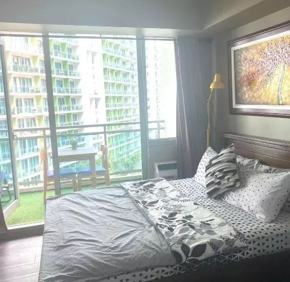 Azure Executive Room Beachview