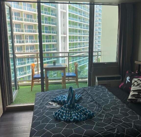 Azure Executive Room Beachview