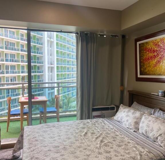 Azure Executive Room Beachview