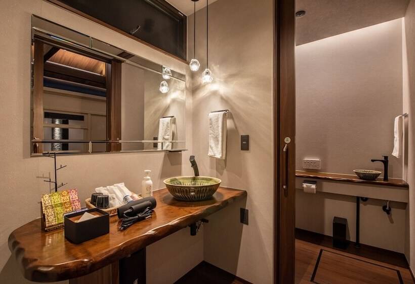 Shokudo And Hotel Kisyapoppo