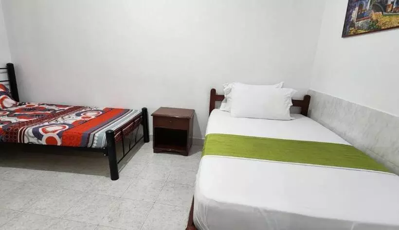 ホテル Luna Verde