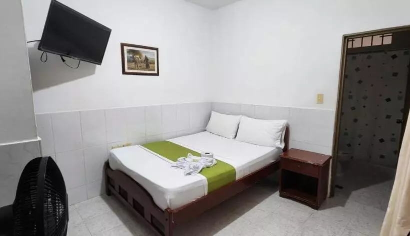 ホテル Luna Verde